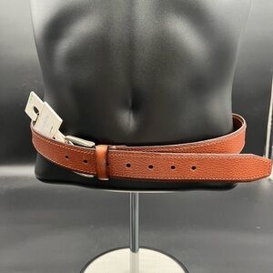 Goodfellow  men's Tan leather belt size M 32-36.  Silver buckle. NWT retail $25.